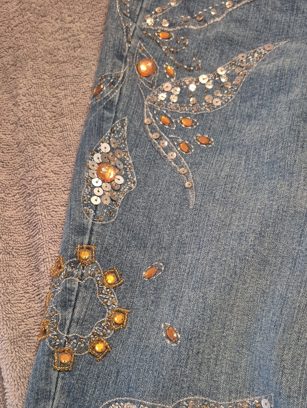 Embellished Light Blue Women's Jeans with Gold Accent - Picture 3 of 10